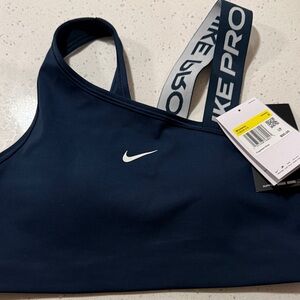 Nike Women's Pro Swoosh Asymmetrical Medium-Support Padded Sports Bra